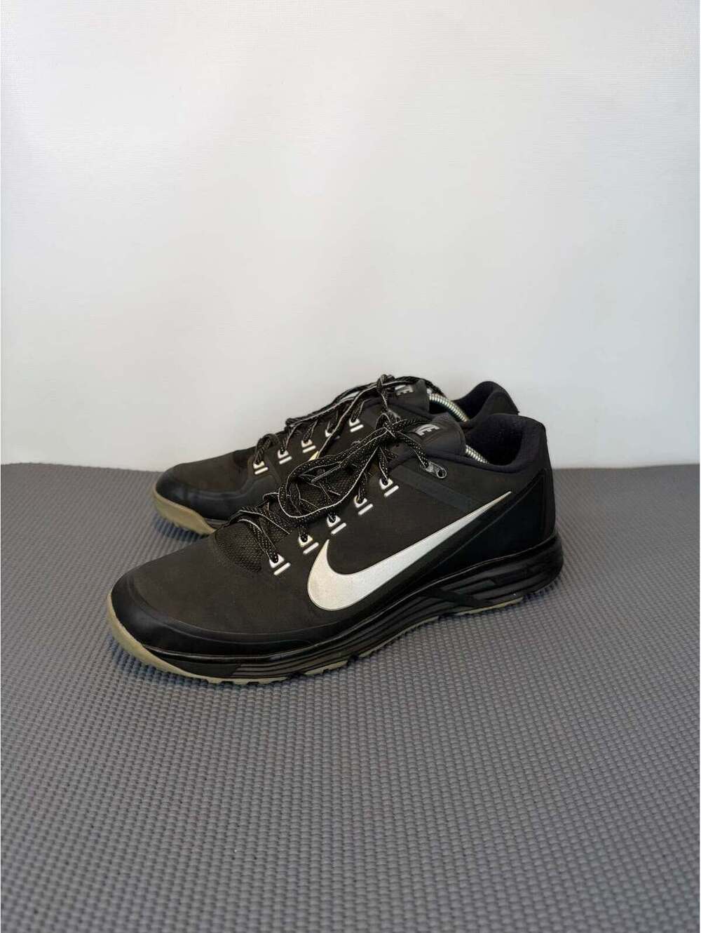 Nike Explorer 2 Spikeless Golf Shoes Black Metallic Silver Men’s Size 11.5